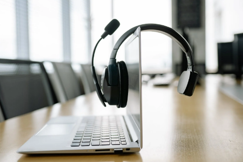 网店客服现状分析