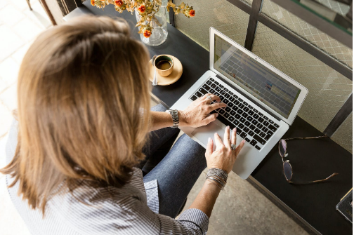 做客服需具备什么优势和条件