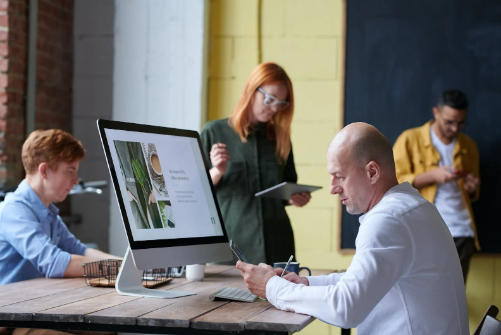 选择外包客服公司的理由