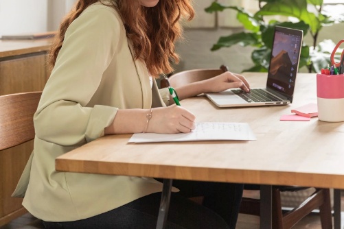 淘宝店铺装修怎么收费