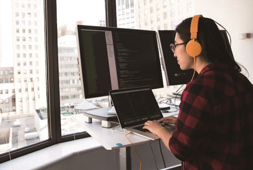 企业该如何选择呼叫中心系统？