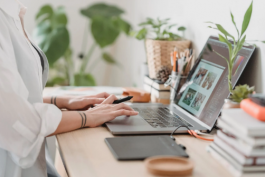 电商客服应该如何安抚客人的情绪？