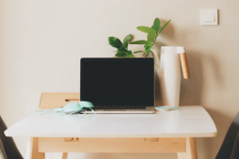 萌萌客客服外包：不玩虚的，帮企业把客服成本省下来、口碑做上去