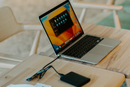 多场景客服外包指南：不止电商，企业全场景服务升级解决方案