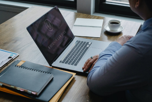 不同类型商家，如何精准匹配靠谱客服外包服务商?
