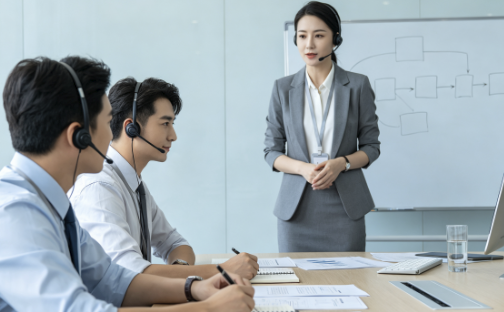 为什么要选择400电话客服外包？电商企业降本提质的核心解法